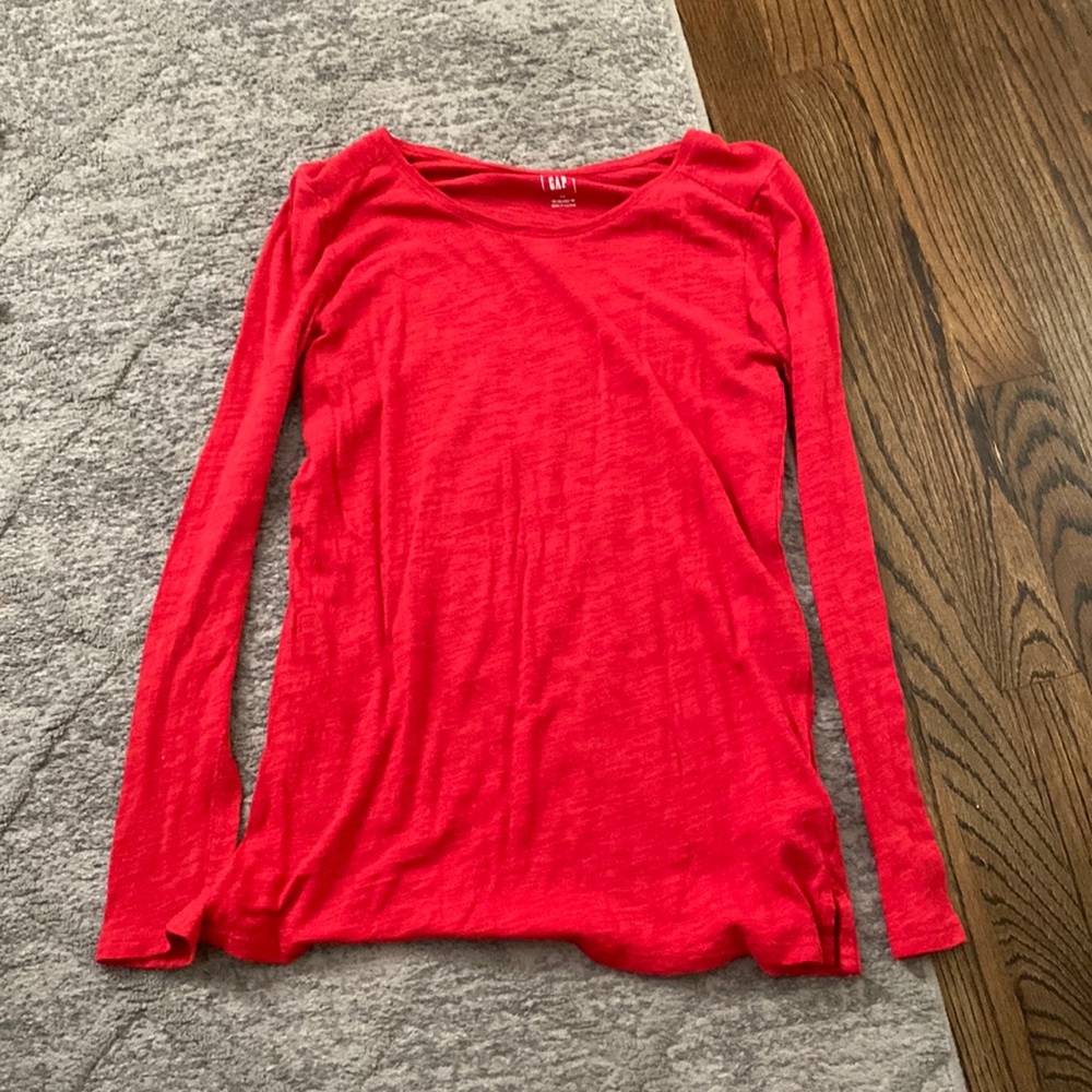 Gap red long sleeve shirt